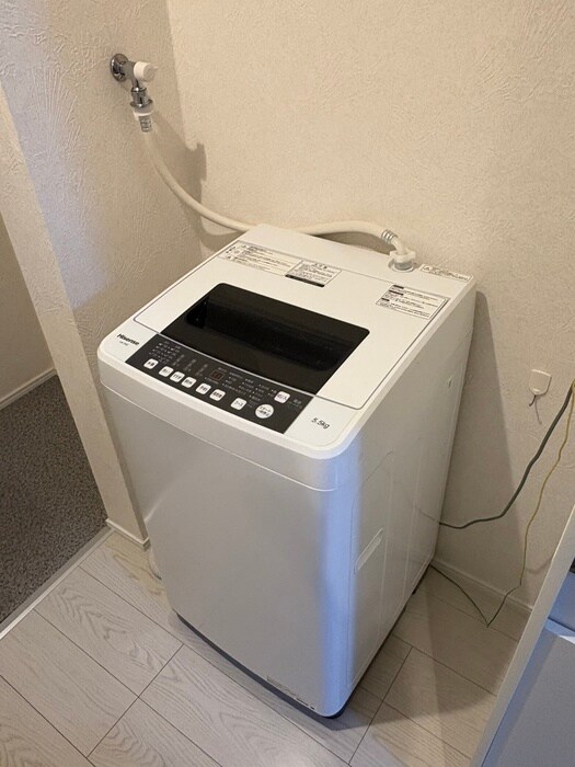 物件内観写真12　(洗濯機置場)