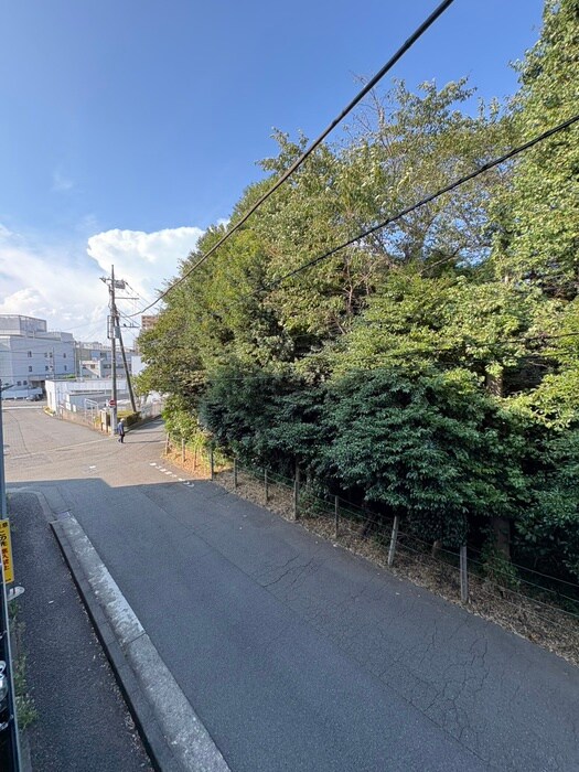 物件内観写真14　(室内からの展望)