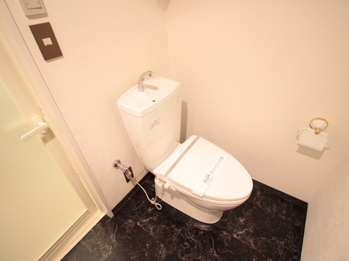 物件内観写真15　(トイレ)