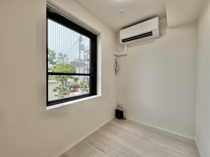 物件内観写真9　(居室)