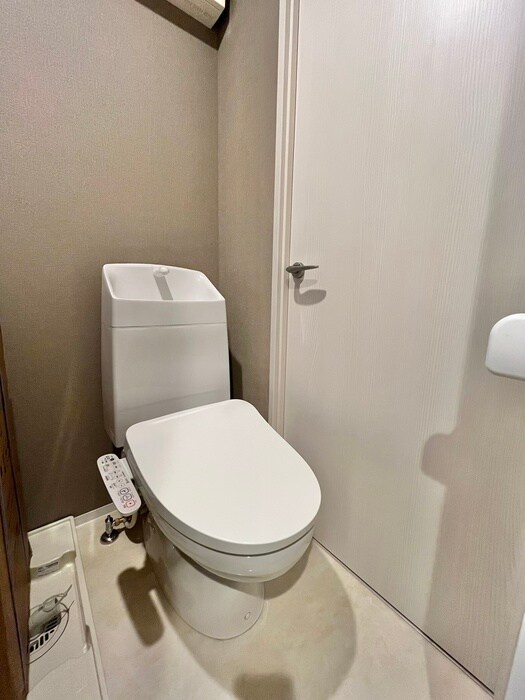 物件内観写真14　(トイレ)