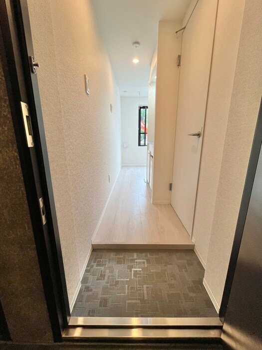 物件内観写真22　(玄関)