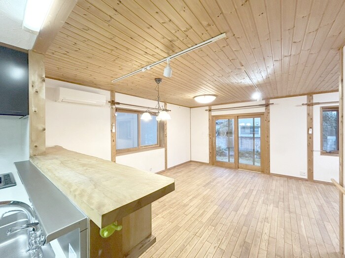 上水新町3丁目戸建の居室