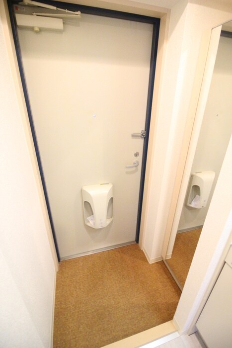 物件内観写真19　(玄関)