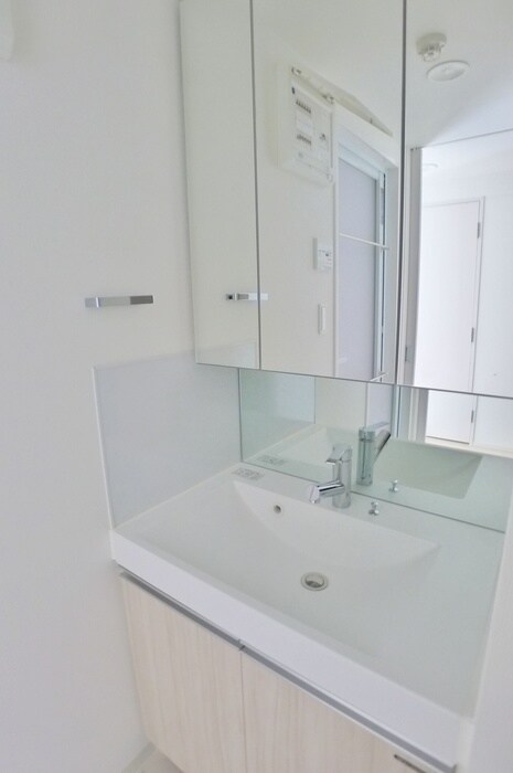 物件内観写真11　(洗面)