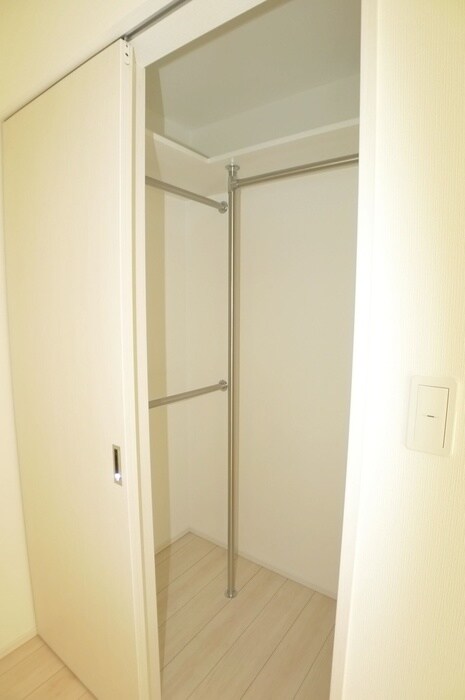 物件内観写真15　(収納)