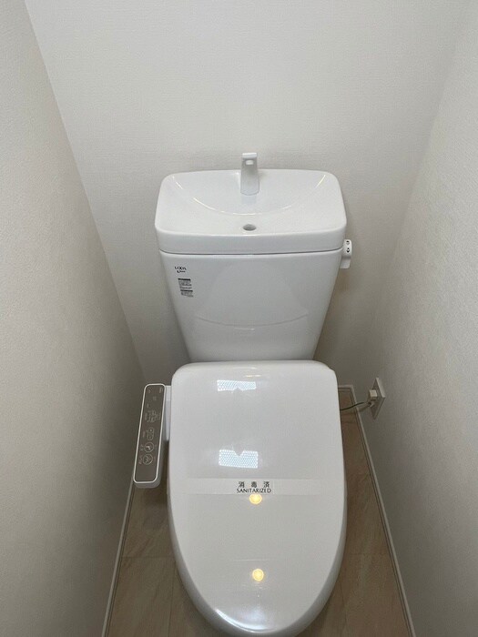 物件内観写真13　(トイレ)