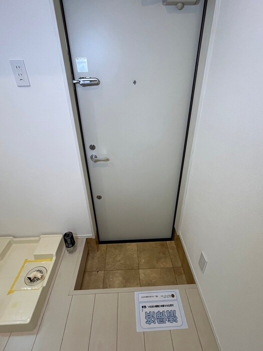 物件内観写真17　(玄関)