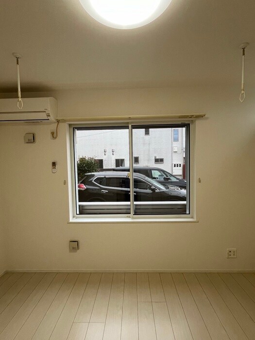 物件内観写真19　(室内からの展望)