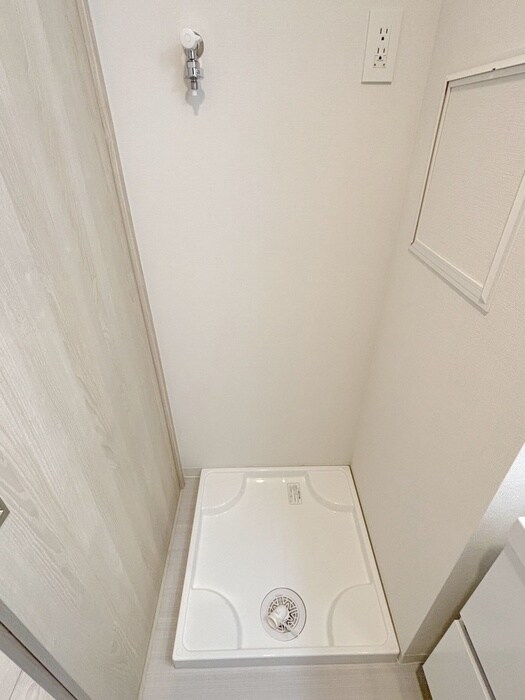 物件内観写真17　(洗濯機置場)