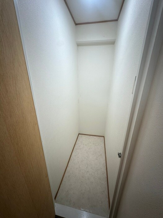 物件内観写真7　(収納)