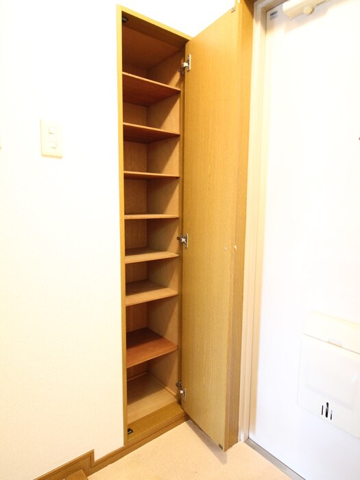 物件内観写真13　(収納)