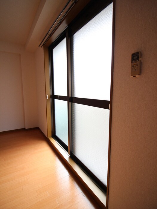 物件内観写真18　(室内からの展望)