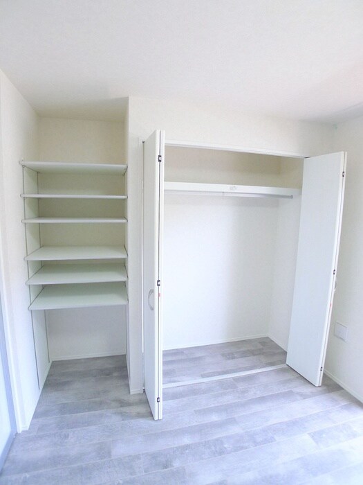 物件内観写真11　(収納)