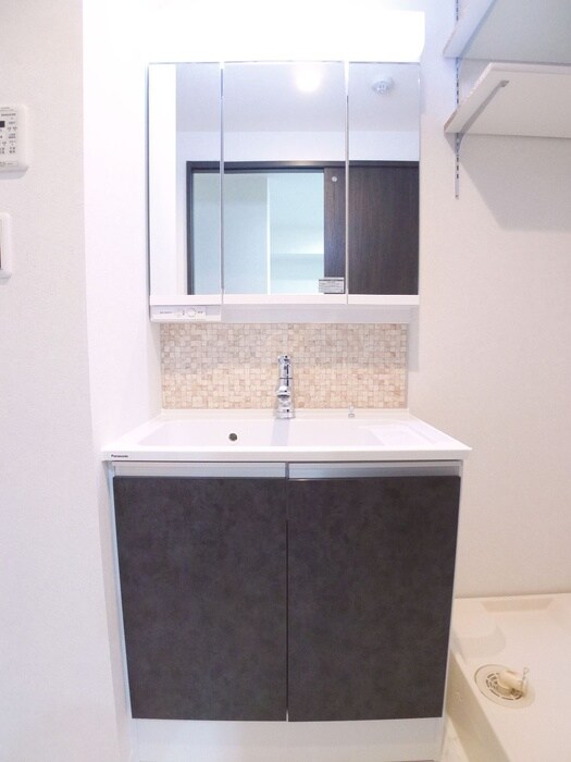 物件内観写真13　(洗面)