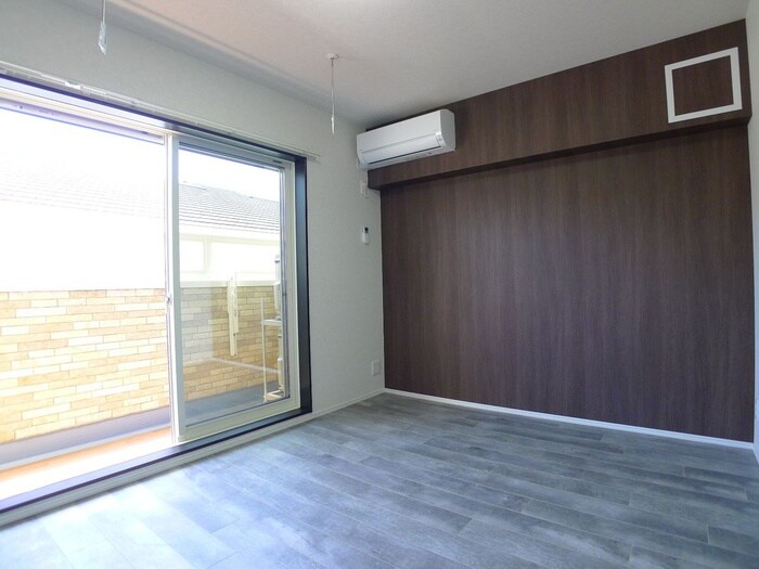 物件内観写真20　(室内からの展望)