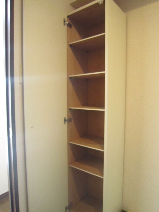 物件内観写真13　(収納)