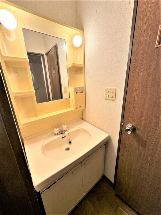 物件内観写真10　(洗面)