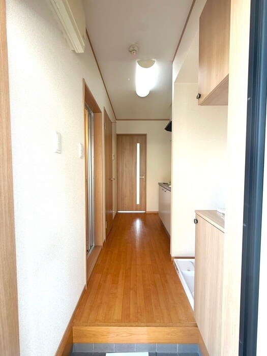 物件内観写真19　(廊下)