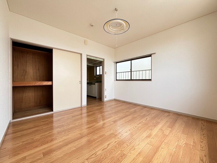 物件内観写真8　(居室)