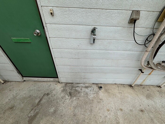 物件内観写真13　(洗濯機置場)