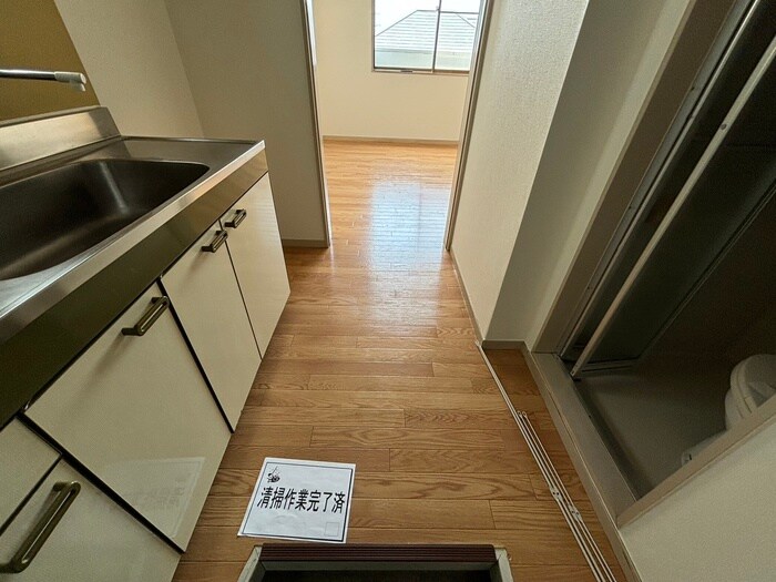 物件内観写真16　(廊下)