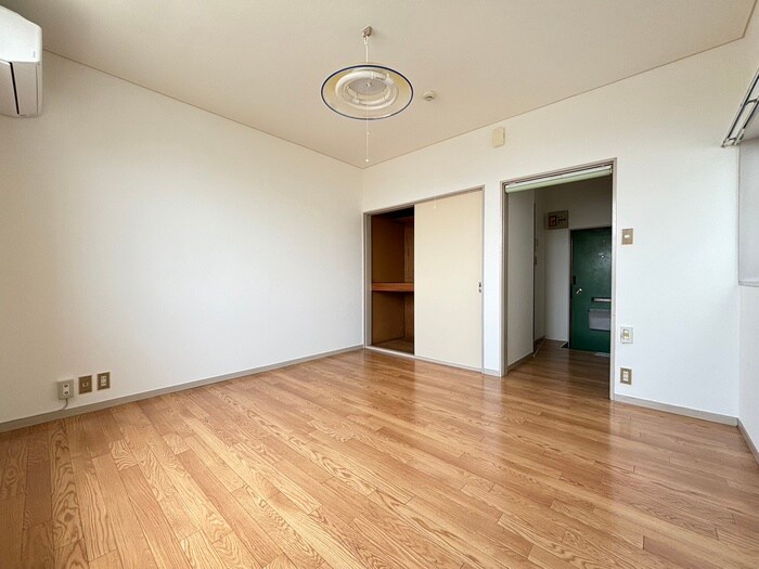 物件内観写真18　(居室)