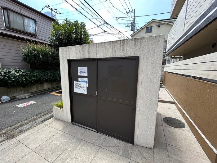 物件外観写真4　(建物設備)