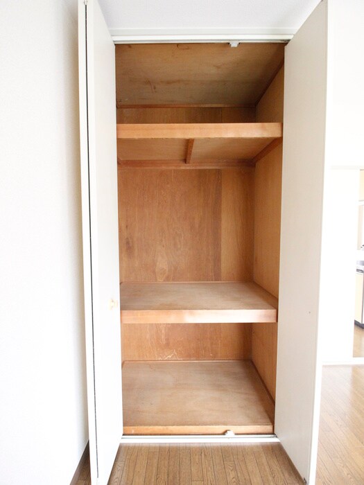 物件内観写真13　(収納)