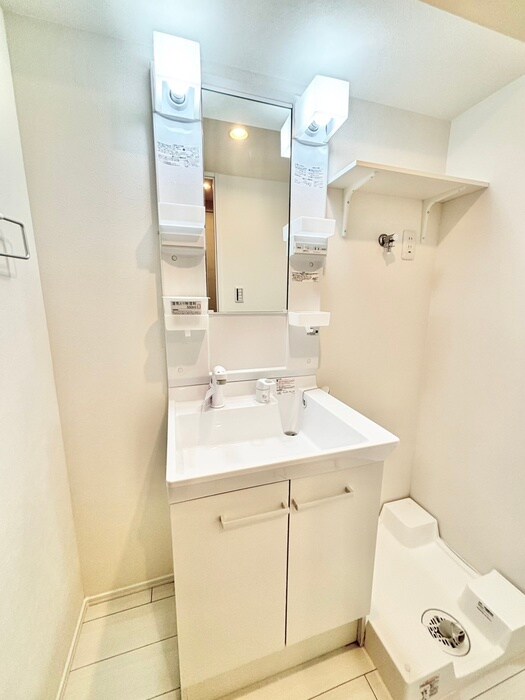 物件内観写真12　(洗面)