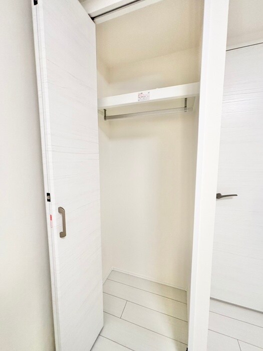 物件内観写真15　(収納)