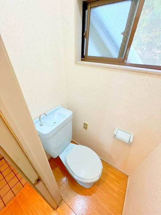 物件内観写真12　(トイレ)