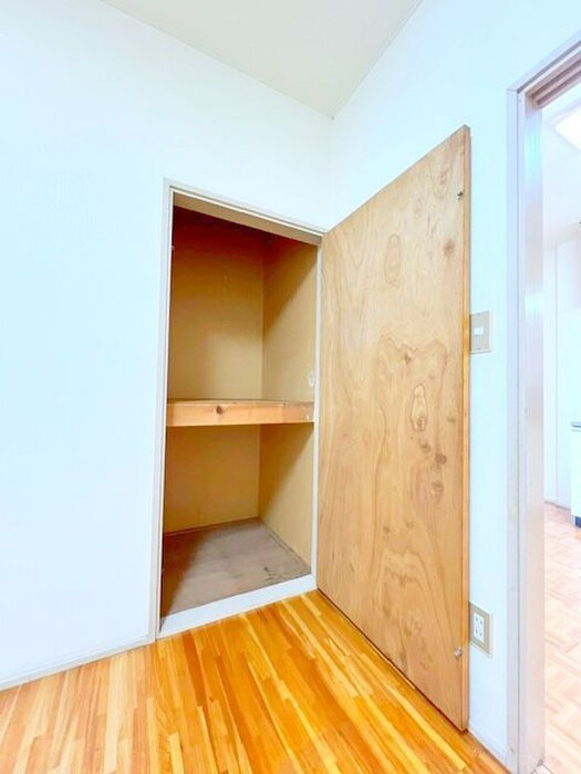 物件内観写真13　(収納)