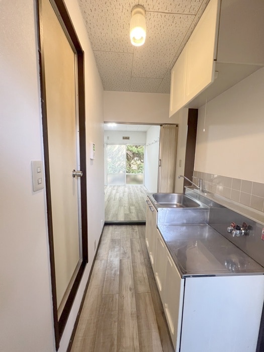 物件内観写真18　(廊下)