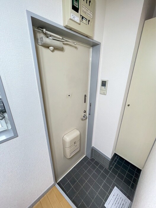 物件内観写真15　(靴箱)