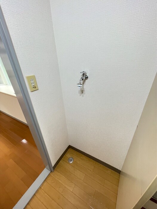 物件内観写真22　(洗濯機置場)