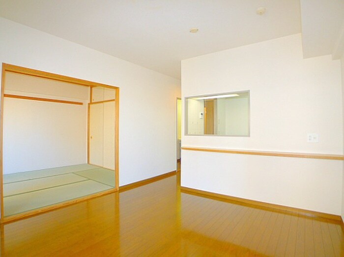 物件内観写真10　(内観写真)