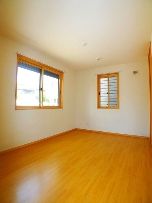 物件内観写真8　(居室)