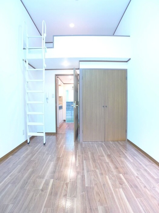 物件内観写真9　(居室)