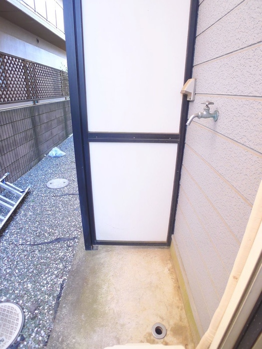 物件内観写真19　(洗濯機置場)