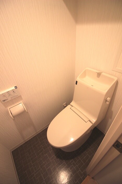 物件内観写真14　(トイレ)