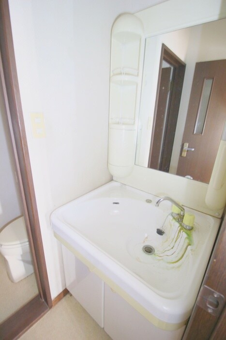 物件内観写真12　(洗面)