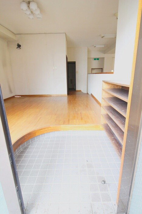 物件内観写真20　(玄関)