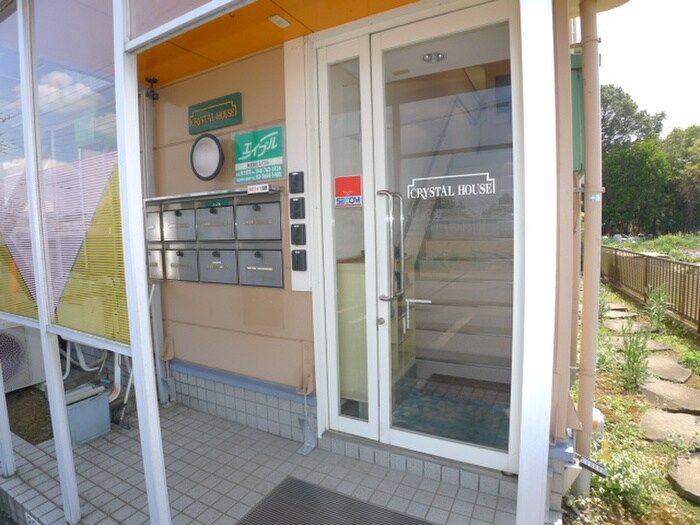 物件外観写真3　(エントランス部分)