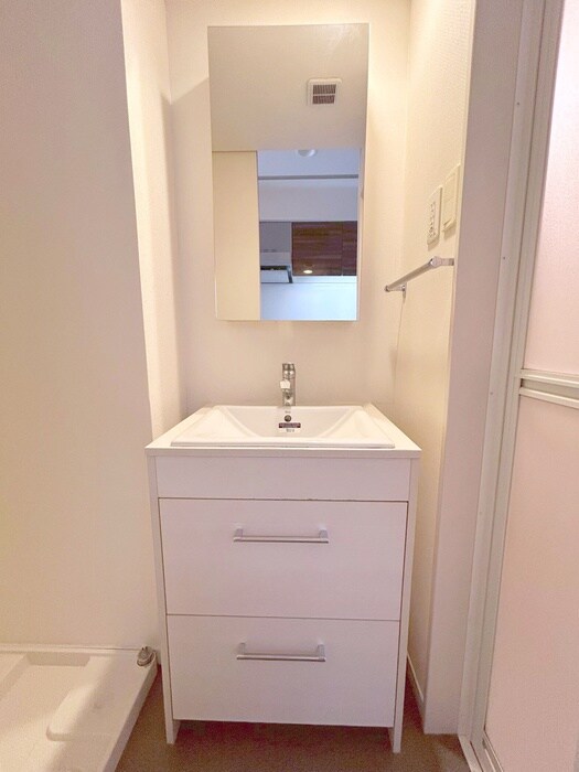 物件内観写真11　(洗面)