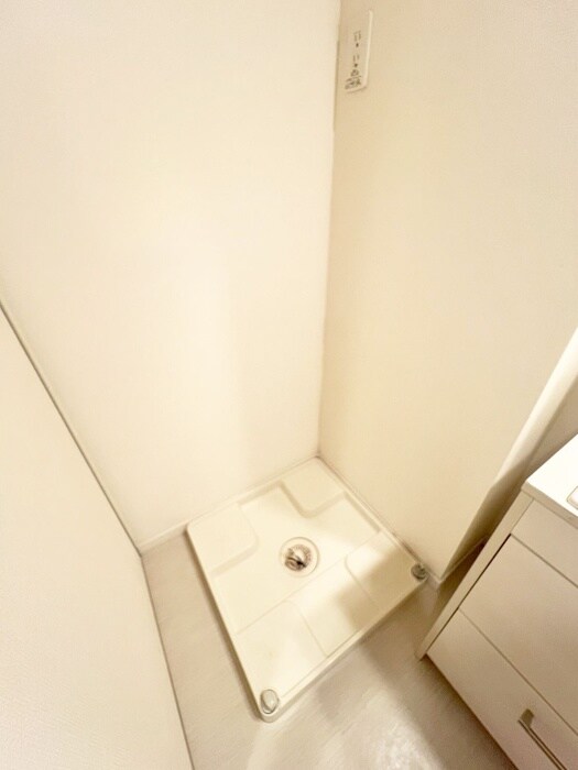 物件内観写真13　(洗濯機置場)