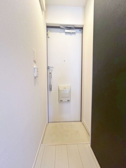 物件内観写真17　(玄関)