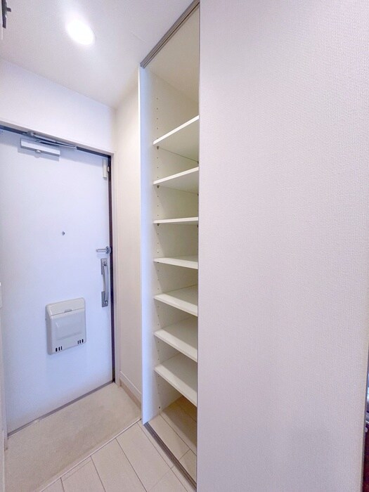 物件内観写真18　(靴箱)