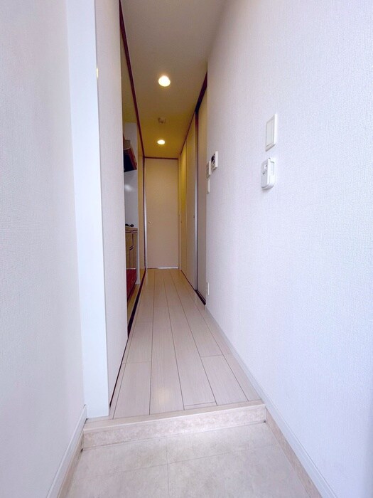 物件内観写真19　(廊下)