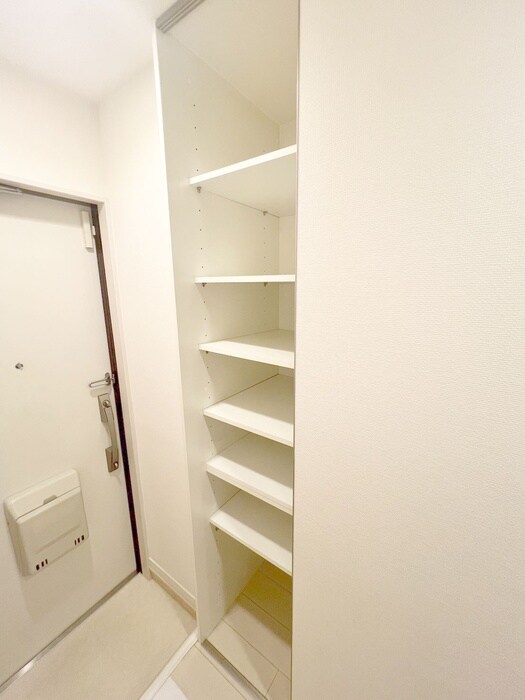 物件内観写真19　(靴箱)